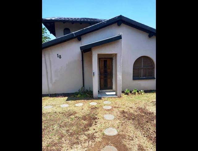 4 BEDROOM FREEHOLD FOR SALE IN VERWOERDPARK